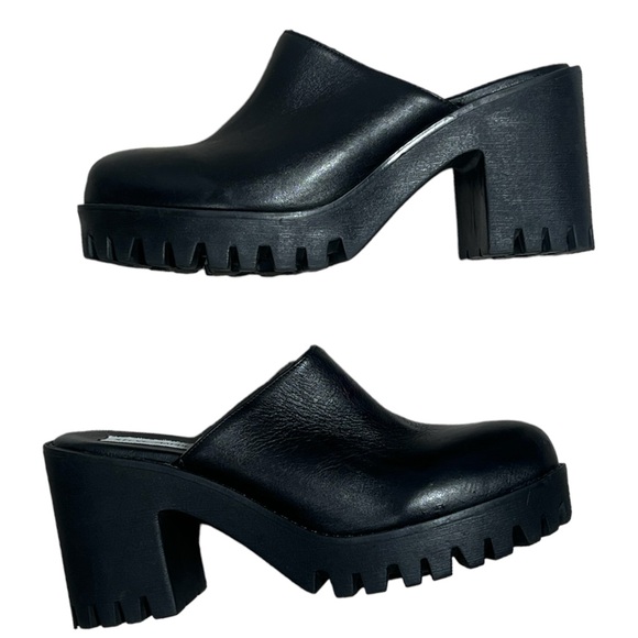 Steve Madden Black Platform Mules - Picture 4 of 13